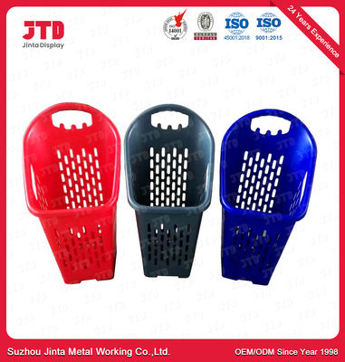 Cesta que hace compras plástica del despliegue con color rojo de las ruedas 60L