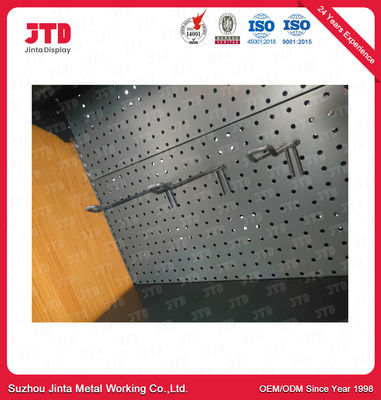 Estantería de la exhibición de la tienda del estante del metal del OEM alrededor de la estantería de la exhibición del supermercado del marco de madera de panel trasero del agujero